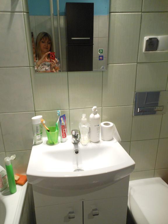 Apartament Obroncow Wybrzeza Appartement Gdańsk Kamer foto